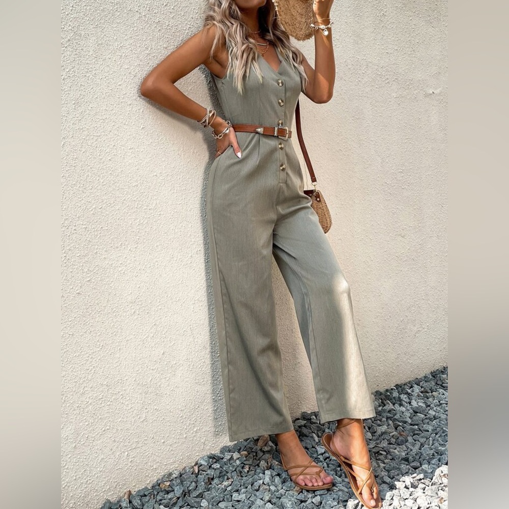 NWOT Button front jumpsuit - WITHOUT BELT